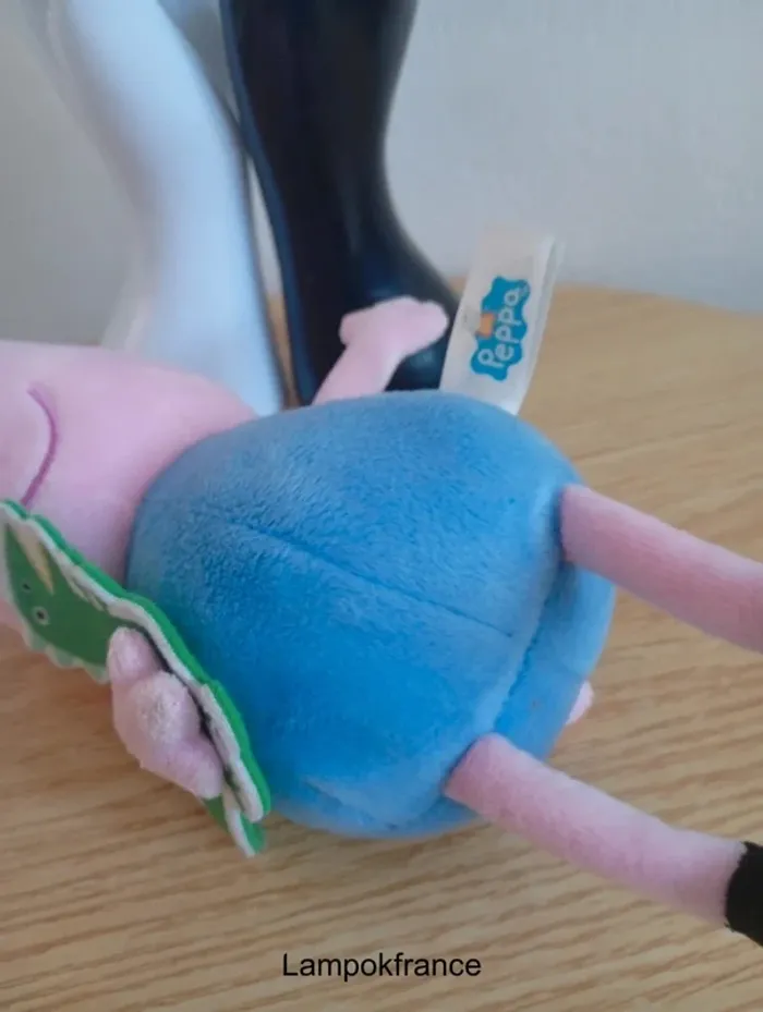 Peluche Peppa pig George pig avec son Dinausore - photo numéro 3