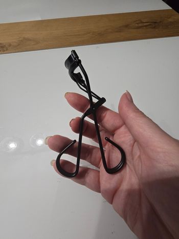 Recourbe cils Younique neuf
