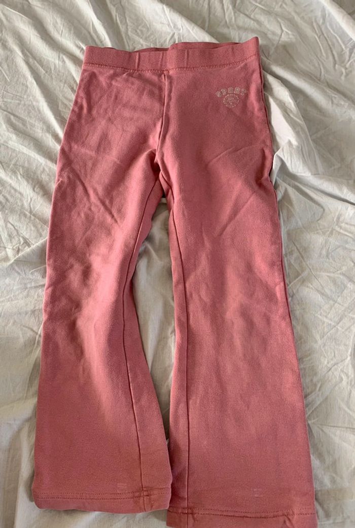 Lot vêtements sport 5/6ans - photo numéro 4