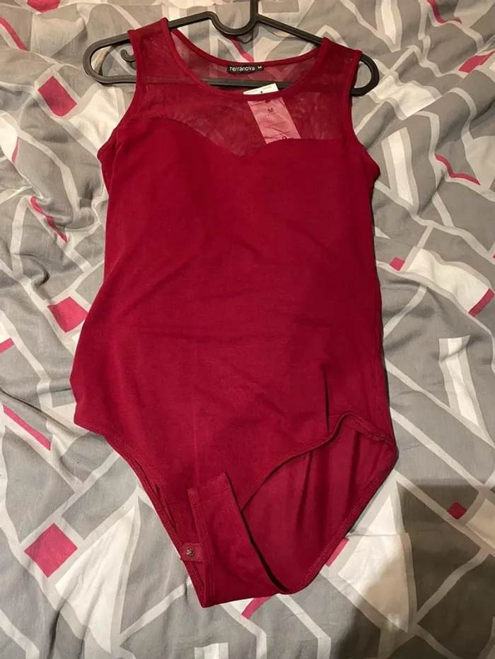 Body transparent bordeau femme M neuf