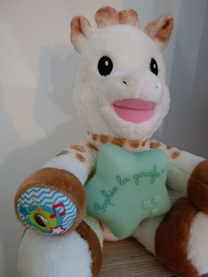 Peluche Sophie La girafe musicale - photo numéro 2