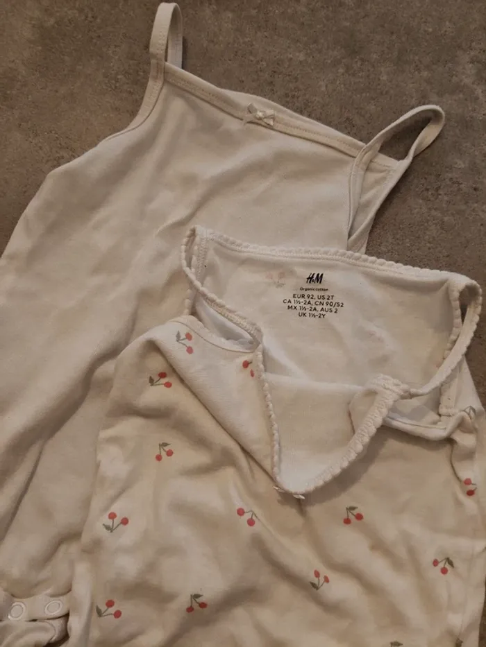 Lot de 3 bodies à bretelles 92cm H&M - photo numéro 5
