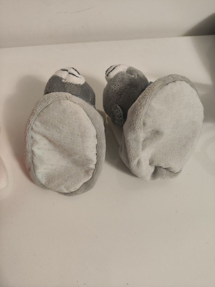 Lot de 2 paires de chaussons bébé - Disney & Natoo - Taille 16 Neufs jamais portés - photo numéro 3
