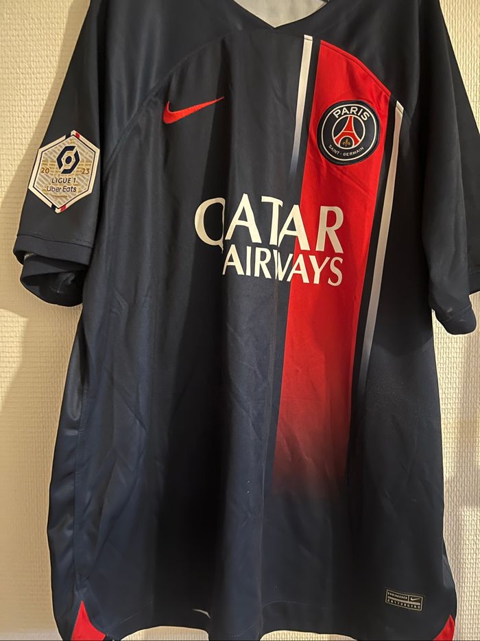 Maillot PSG Kolo Muani 2023/2024