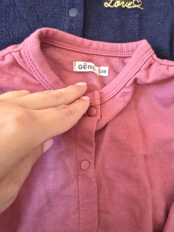 Lot 2 gilet 24 mois - photo numéro 2