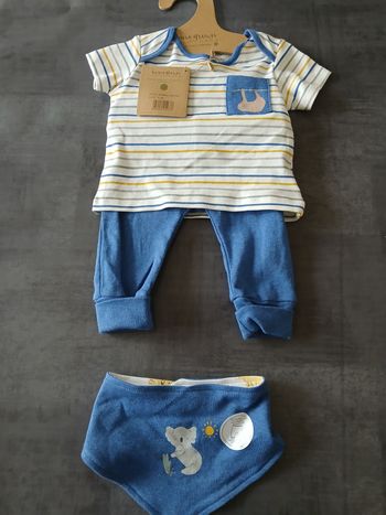 ensemble pantalon tee shirt garcon trois pieces 3/6 mois