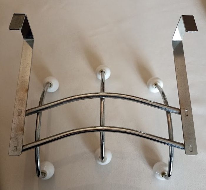 Porte-manteau design et moderne 6 crochets – Chrome et boules blanches - photo numéro 3