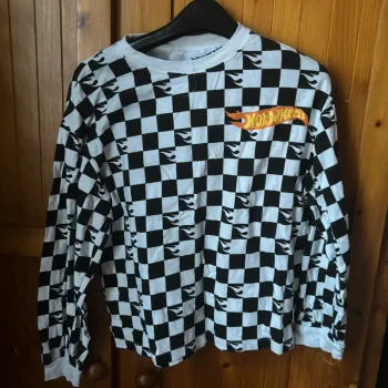 T-shirt à manche longues motif 11-12 ans