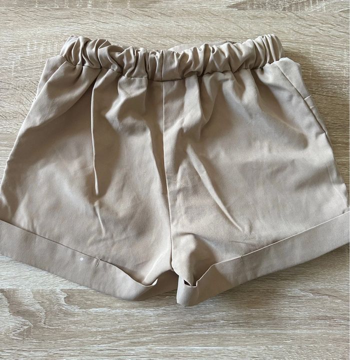 Short beige - photo numéro 3