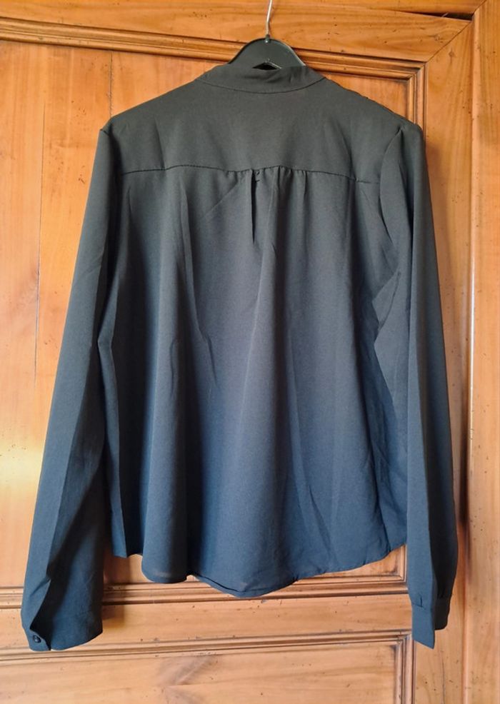 Blouse NEUVE pour femme Taille 4XL - photo numéro 2