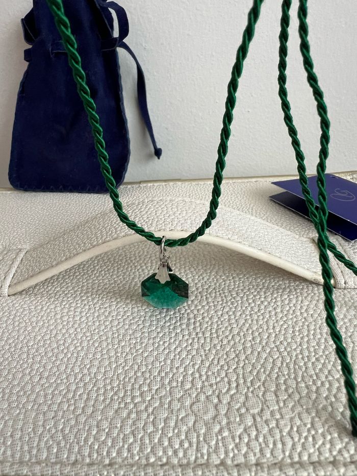 Collier Swarovski en cristal vert  Authentique avec certificat et pochette - photo numéro 2
