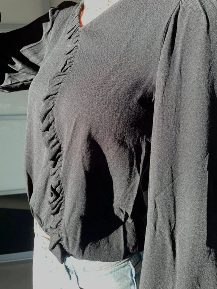 Superbe blouse noire Mango - photo numéro 4