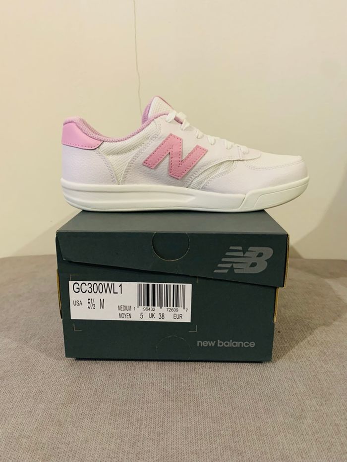 Basket new balance 300 blanc et rose - photo numéro 4