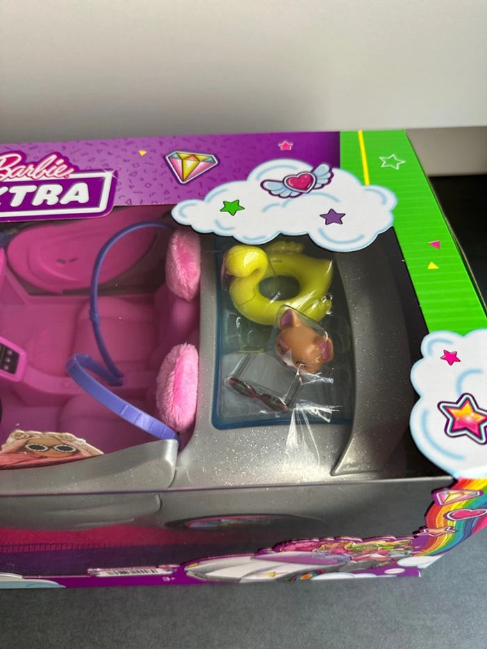 Barbie Extra Cabriolet argenté, Voiture pour poupée, 2 Places, Intérieur Rose - photo numéro 6