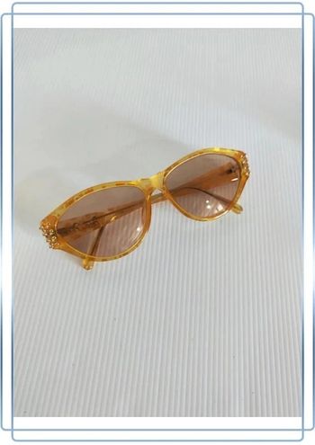 Lunettes de soleil / loupe  Paloma Picasso, très bon état