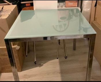 Magnifique Table à manger en verre trempé