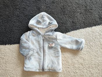 Gilet zippé à capuche 6 mois