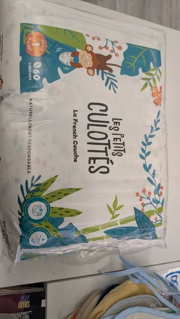 les petits culottés taille 1 (2-4kg)  / 60 couches neuf