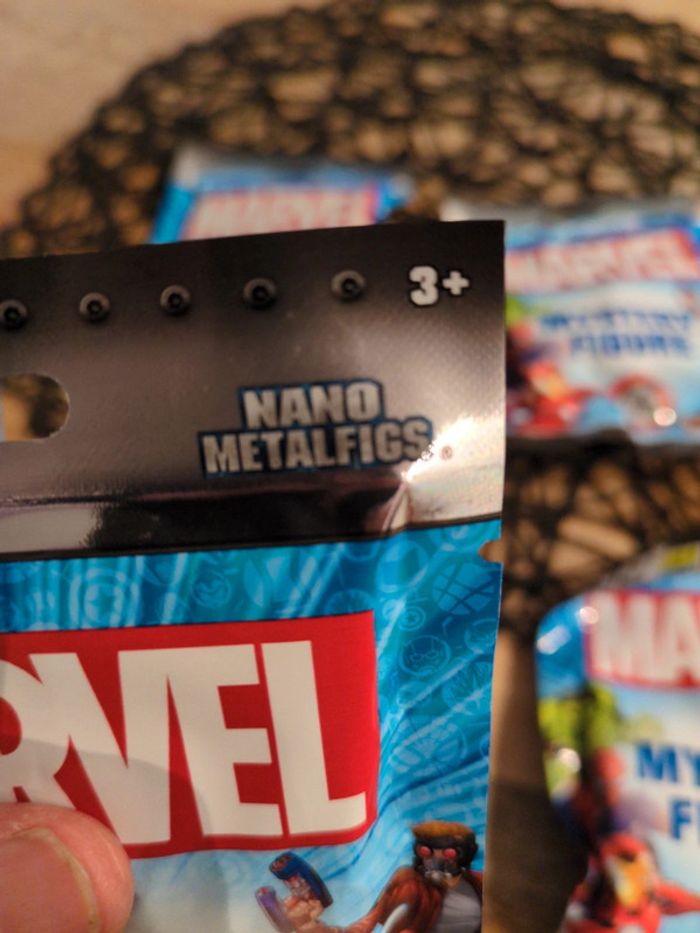 Lot de 5 figurines metal suprise marvel - photo numéro 4