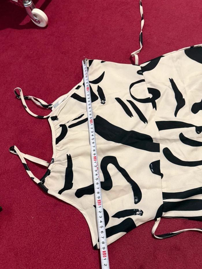 Combi pantalon SHEIN L mais taille petit je trouve beige noir - photo numéro 11