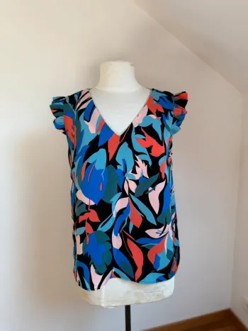 Superbe blouse fluide neuve Emma & Ella fleurie 🌸 L 40