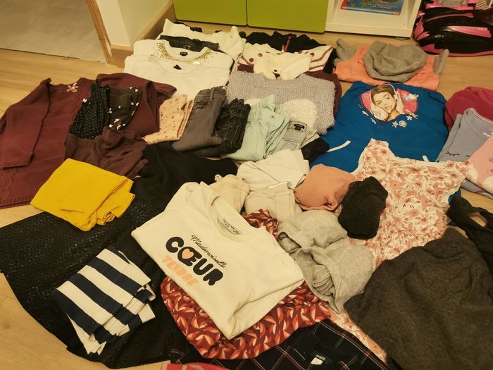 Lot vêtements 6 ans - photo numéro 5