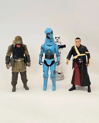 3 figurines Star Wars Commander Pao/ Chirrut Imwe/ PZ-4CO
+ cadeau 🎁🎄