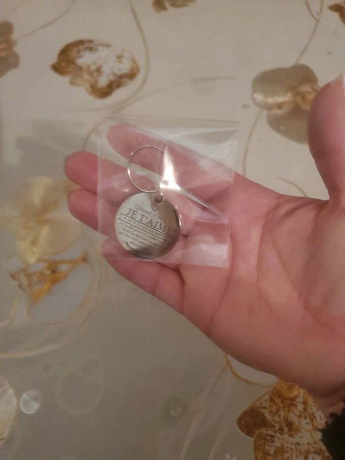 1 porte clé je t'aime