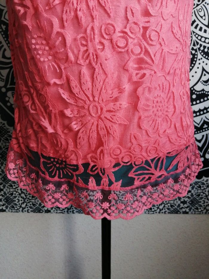 Top corail en dentelle, col drapé, libellule dans le dos, doublé / sans marque / (TU) - photo numéro 4