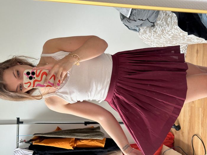 Jupe bordeaux plissée