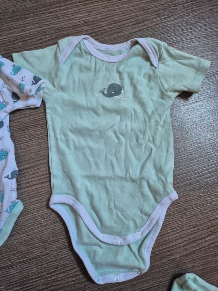 Lot de 2 bodys - photo numéro 2