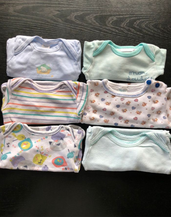 Lot de 6 bodys - 6 mois