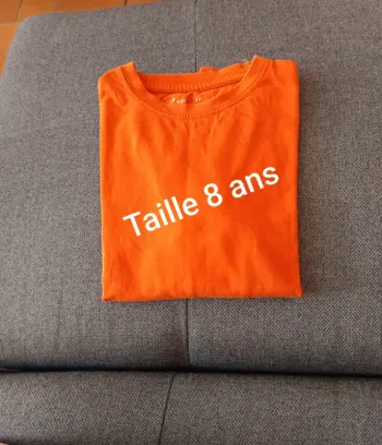 T shirt manche longue orange taille 8 ans