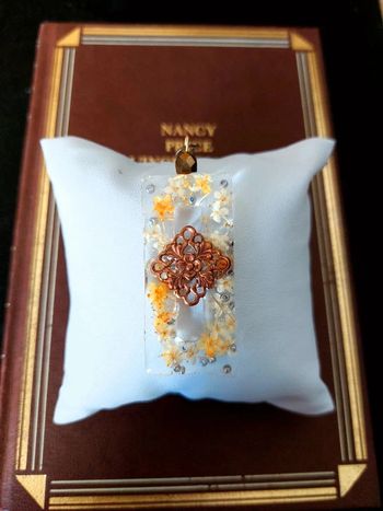 Magnifique pendentif rectangulaire allumette, style bohème