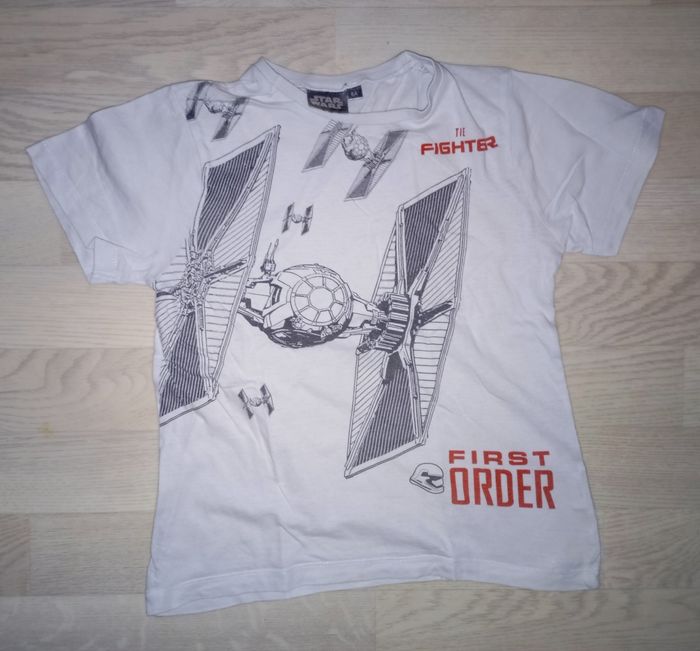 Tee-shirt blanc Star Wars 
T. 8 ans