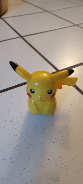 Figurine Pikachu