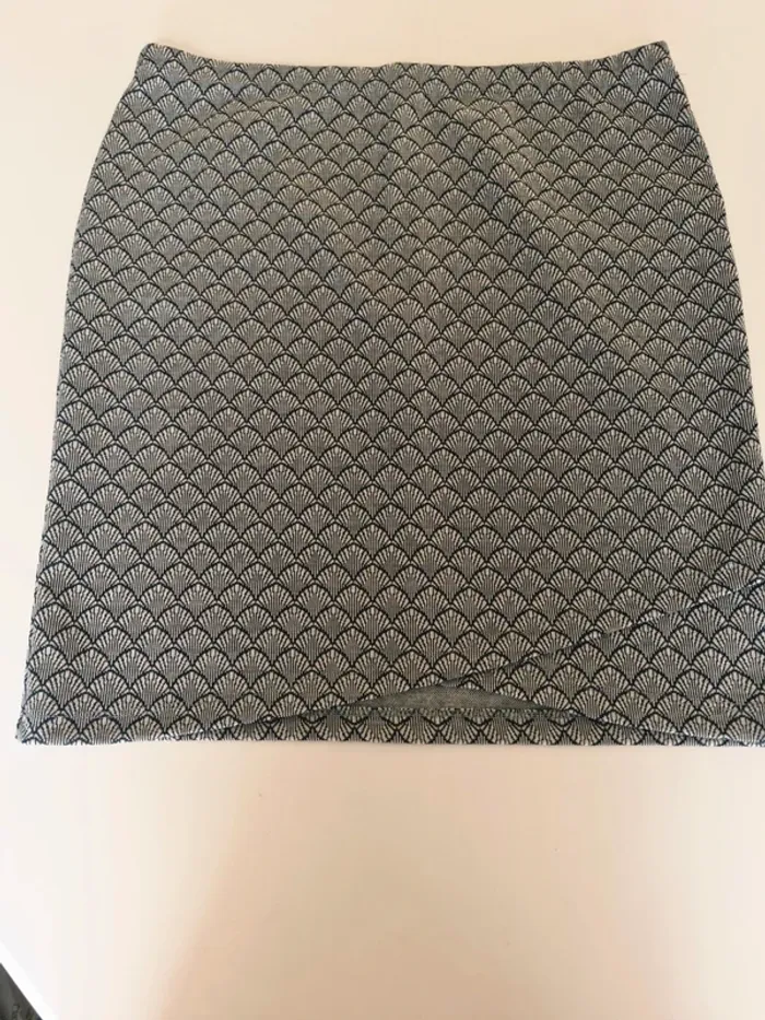 Jupe courte taille L