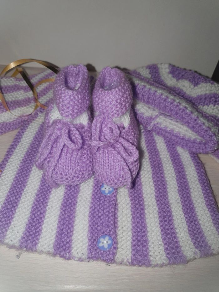 Panier cadeau Layette prema lilas et blanc - photo numéro 7