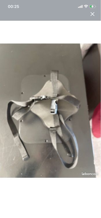 Rétroviseur de voiture très bon état 