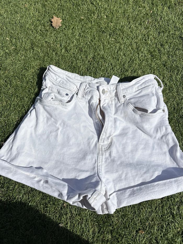 Short jean taille 38