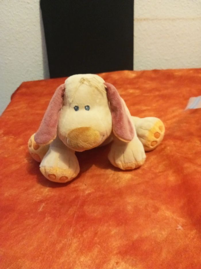 Bonjour , le chien de Nattou, 28 cm de longueur