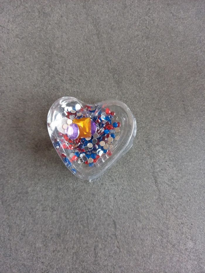 Boîte Hello Kitty et accessoires - photo numéro 13