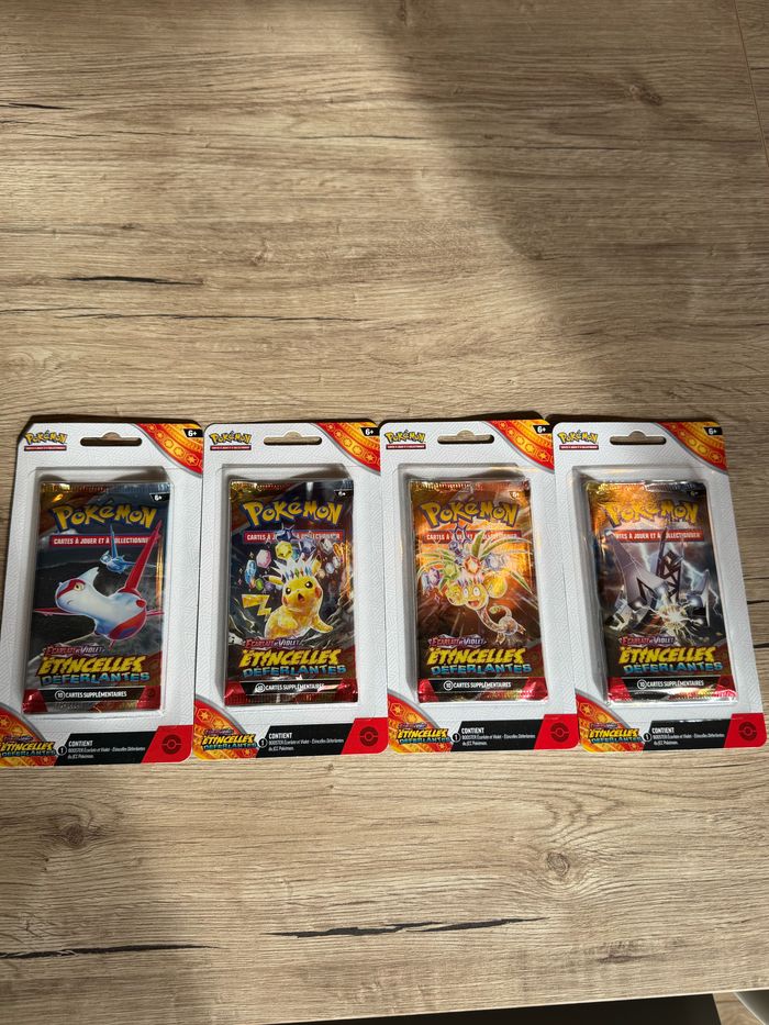 Artset blister Pokémon Ev8 étincelles déferlantes