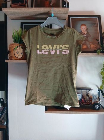 T-shirt levi's 8 ans
