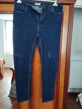 Jeans skinny taille 44 mais correspond plus à un 42 