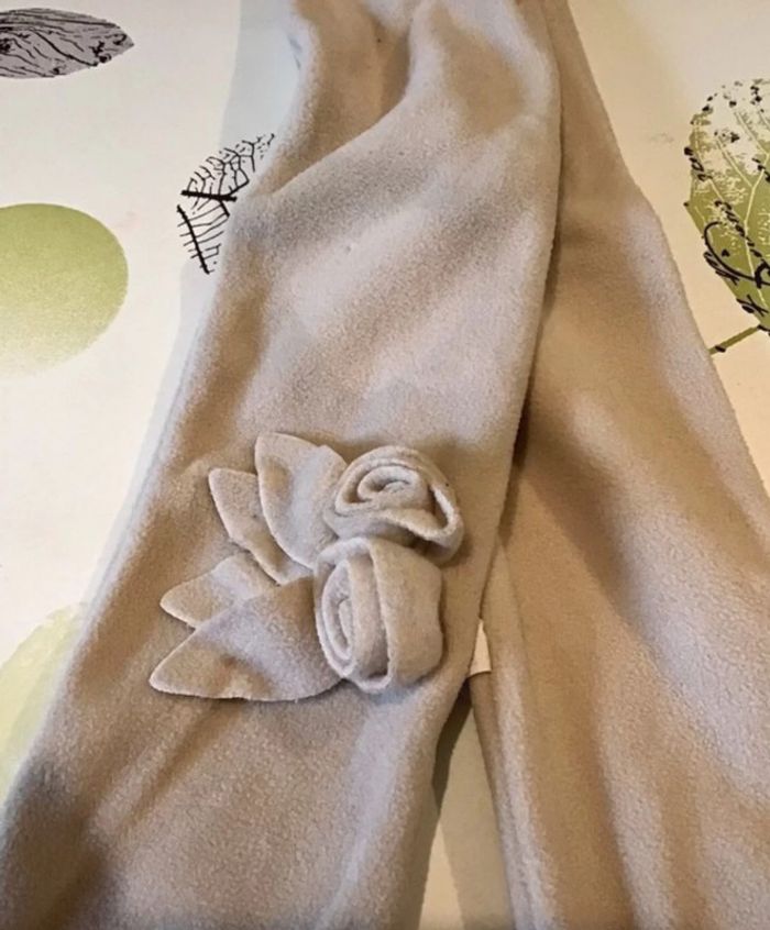 Jolie écharpe doublée polaire avec fleurs en relief 120 cm - photo numéro 2