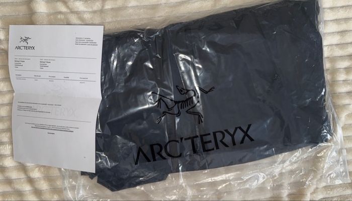 Veste Arc’teryx Gore-Tex noire – Veste technique outdoor – Taille M – Neuve avec étiquette - photo numéro 10