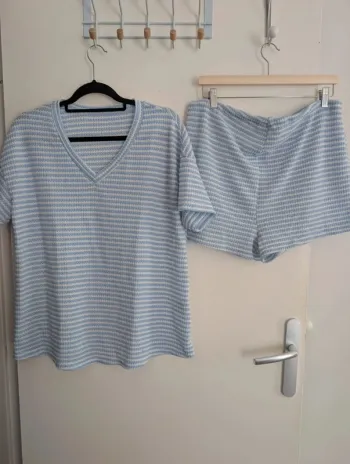 Ensemble de grossesse tee-shirt manches courtes et short ajustable taille M Shein