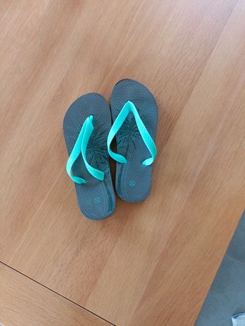 Tong gris turquoise