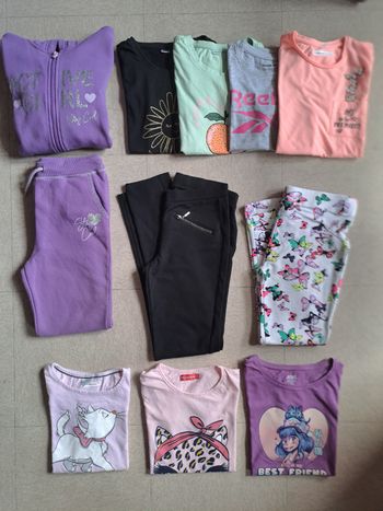 Lot de vêtements fille / 11 pièces/ T.10 - 12 -12 ans / Lot réservé pour Nayacha